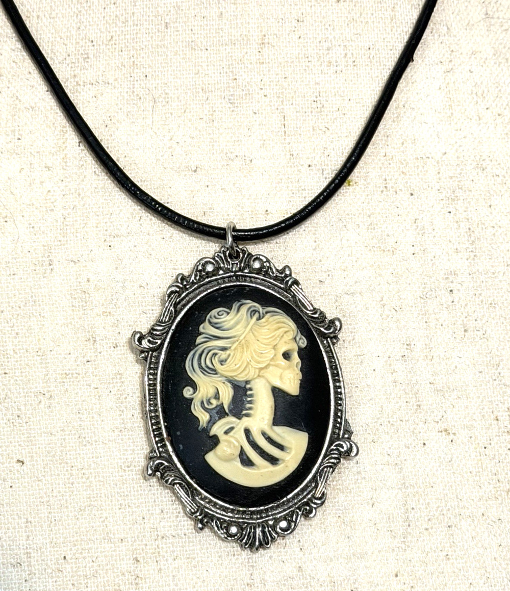 Vintage JPI Gothic Lolita Skeleton Woman Cameo Pendant Leather Cord Necklace 16"